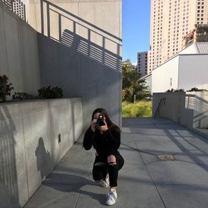 Meet your Posher, Michaela